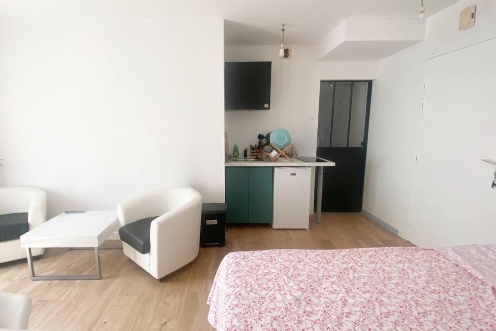 Appartement En Face De La Gare - Centre Ville Poitiers Buitenkant foto